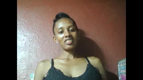 ninie246746 online show from 02.15.25