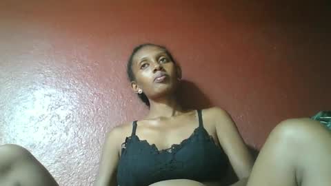 ninie246746 online show from 02.17.25