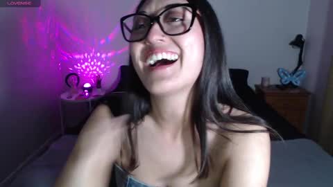 Ninimoon online show from 10.27.25