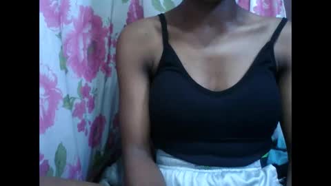 Snapshot of nirinahfy chatting on 11.30.25 nirinahfy online show from 11.30.25