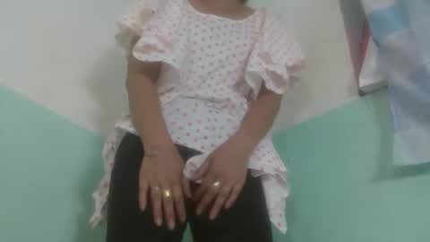 nirisouh online show from 10.17.25