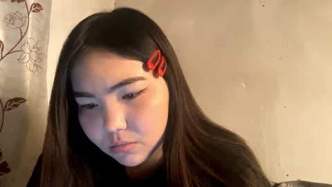 Snapshot of nitadecember chatting on 12.19.25 Molly online show from 12.19.25