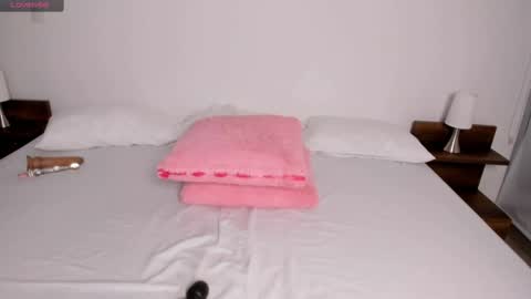 Nitha Gonzalez online show from 02.21.25