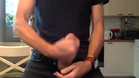 nixomuc online show from 11.08.25