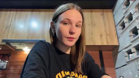 Tears Lora online show from 12.05.25