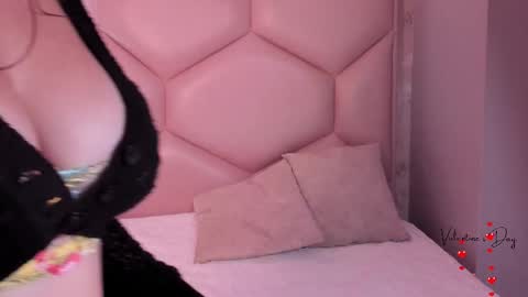   ambarsulliva  online show from 02.12.25