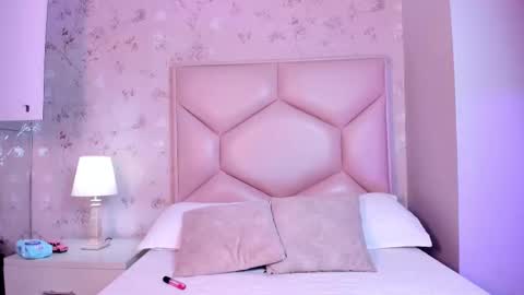   ambarsulliva  online show from 10.07.25