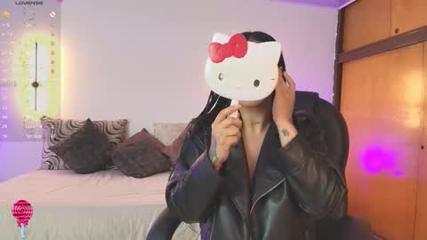 Snapshot of noa_megan chatting on 10.10.25 Gaby Megan Juliana online show from 10.10.25