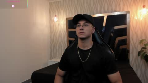 Snapshot of noah_clarkk chatting on 04.10.26 Noah online show from 04.10.26