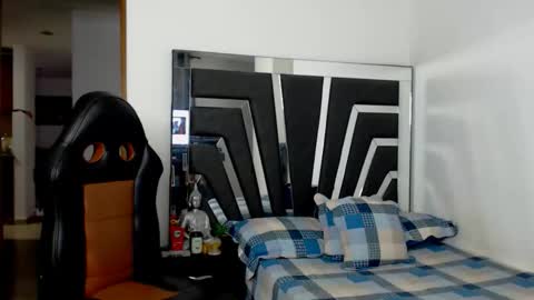 Noah Harris01 online show from 01.12.26