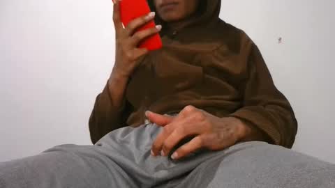 Snapshot of noah_miller7 chatting on 10.05.25 Noah Millers online show from 10.05.25