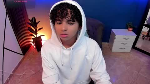 noah_smith04 online show from 11.05.25