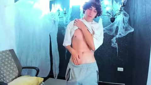 noah_sokolov online show from 10.16.25