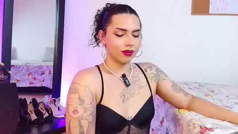 noahmonroe_11 online show from 12.16.25