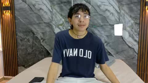    online show from 05.04.26