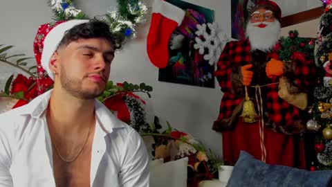 Snapshot of noha_miler chatting on 12.05.24 kevin online show from 12.05.24