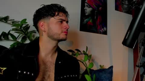 Snapshot of noha_miler chatting on 01.10.25 kevin online show from 01.10.25