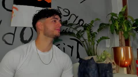 Snapshot of noha_miler chatting on 02.19.25 kevin online show from 02.19.25