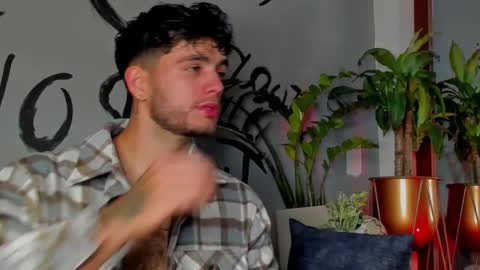 Snapshot of noha_miler chatting on 03.03.25 kevin online show from 03.03.25