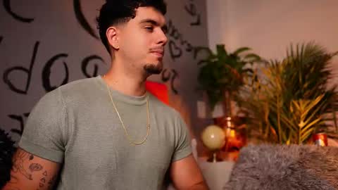 Snapshot of noha_miler chatting on 09.14.25 kevin online show from 09.14.25