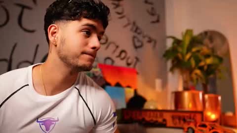 Snapshot of noha_miler chatting on 10.28.25 kevin online show from 10.28.25