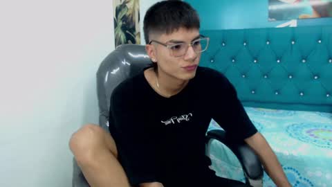 Noha Scott online show from 01.05.25