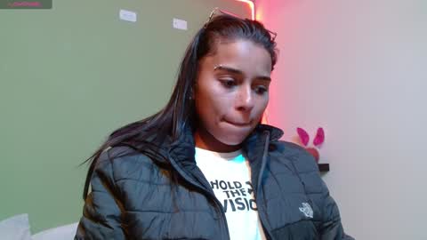 Noha Thomson online show from 01.28.25