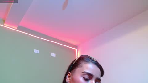 Noha Thomson online show from 01.30.25