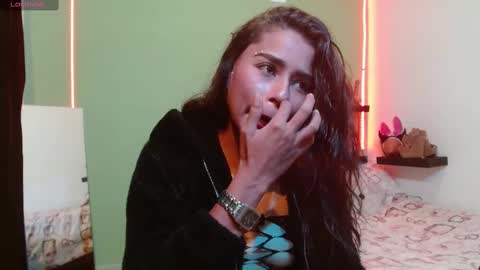 Noha Thomson online show from 02.19.25