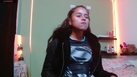 Noha Thomson online show from 03.01.25