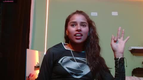 Noha Thomson online show from 03.02.25