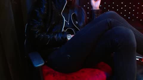 Noha Thomson online show from 11.16.25