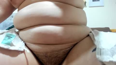 Snapshot of noha_whiite chatting on 09.25.25 Noha online show from 09.25.25