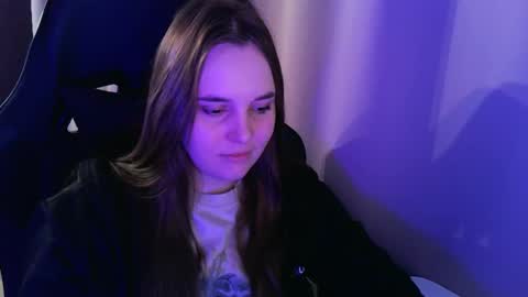 Snapshot of noir_ember_ chatting on 09.30.25 noir_ember_ online show from 09.30.25