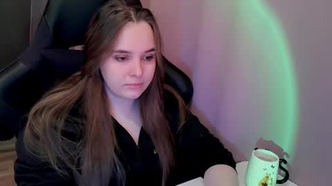 Snapshot of noir_ember_ chatting on 11.10.25 noir_ember_ online show from 11.10.25