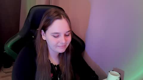 Snapshot of noir_ember_ chatting on 11.17.25 noir_ember_ online show from 11.17.25