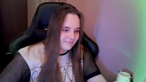 Snapshot of noir_ember_ chatting on 12.04.25 noir_ember_ online show from 12.04.25