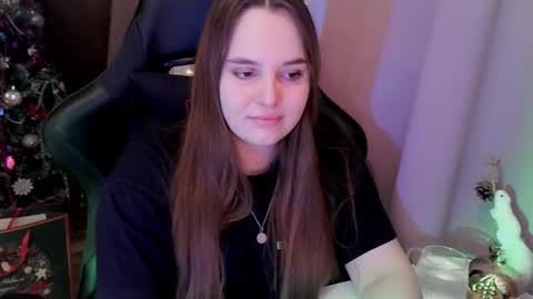 noir_ember_ online show from 01.08.26