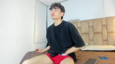 Snapshot of noir_sebas chatting on 03.01.26 Sebas online show from 03.01.26