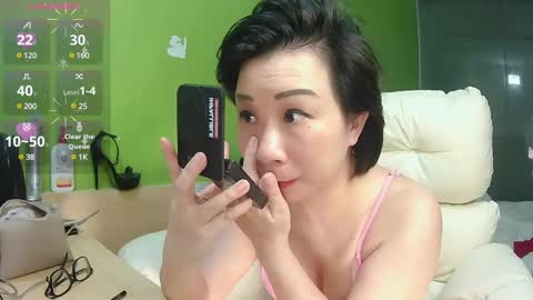 Snapshot of noko8888 chatting on 02.15.25 noko8888 online show from 02.15.25