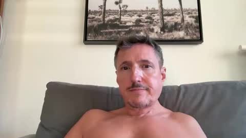 Snapshot of nolo34 chatting on 11.27.25 nolo34 online show from 11.27.25