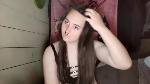 nonbinarybeauty20 online show from 07.29.26