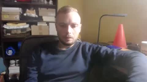 J. online show from 10.04.25