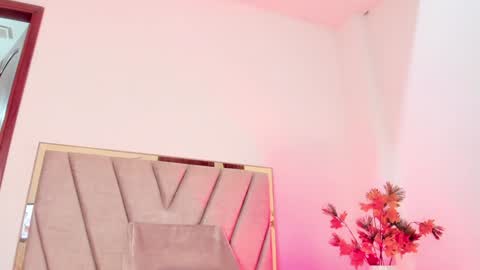 Snapshot of nora_dasilva chatting on 12.06.24 Nora Da Silva online show from 12.06.24