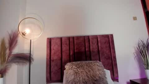 Nora Da Silva online show from 02.25.26