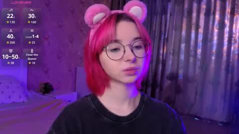 Snapshot of nora_failure chatting on 09.13.25 Nora Failure online show from 09.13.25