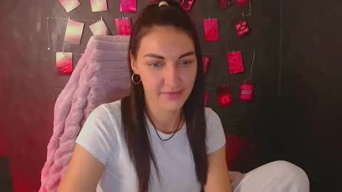 Nora online show from 11.11.25