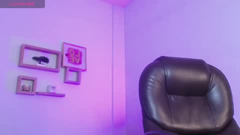 Nora online show from 01.28.25