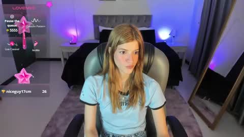 Nora online show from 03.04.25