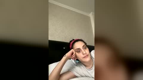 norablues online show from 07.12.26